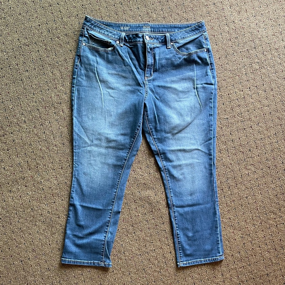 a.n.a Skinny Crop Jean - size 18